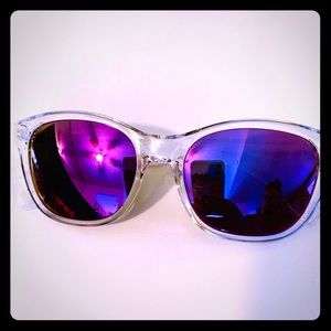 SAVVY DIVA STUNNERS✨✨✨PUMA Sunglasses